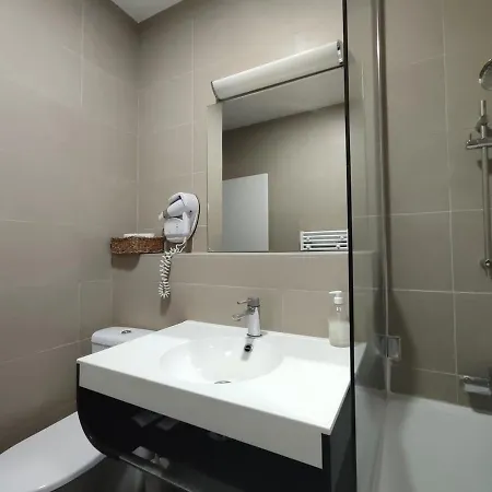 公寓 3 Personnes Quartier Chartrons Avec Climatisation *