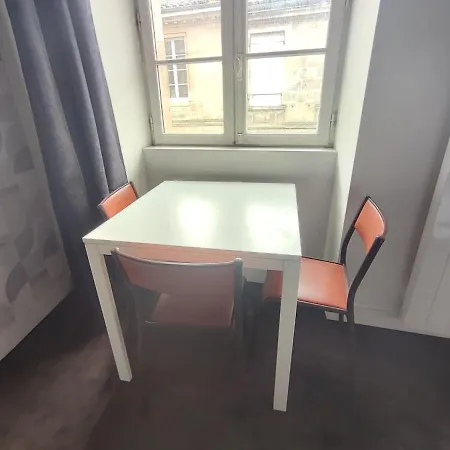 3 Personnes Quartier Chartrons Avec Climatisation Lejlighed *