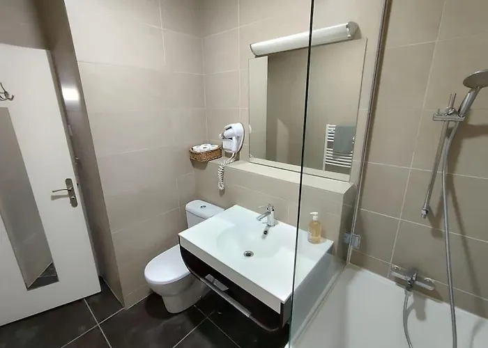 3 Personnes Quartier Chartrons Avec Climatisation Bordeaux